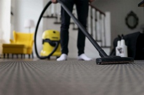 /assets/content/2022/09/man-vacuuming-the-carpet-in-the-room-house-cleani-2022-01-31-19-18-22-utc-scaled.jpg